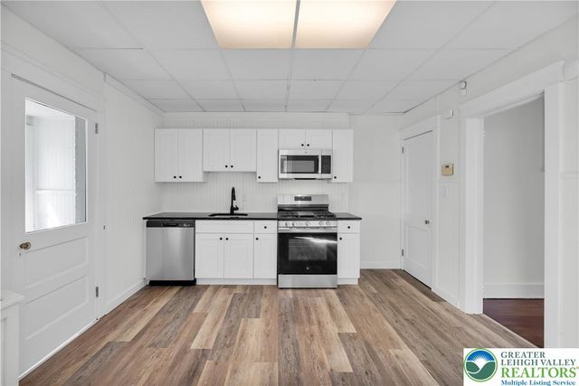 1252 East 4th Street, Bethlehem City, PA 18015
