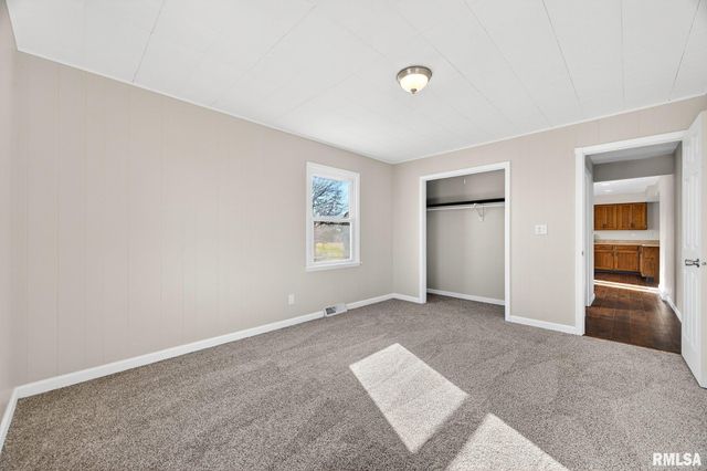 300 N STANLEY Drive, Chillicothe, IL 61523