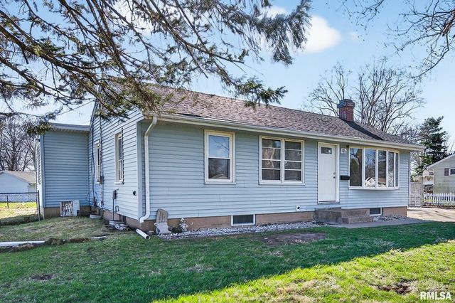 300 N STANLEY Drive, Chillicothe, IL 61523