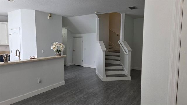 10258 LAKE DISTRICT LANE, Orlando, FL 32832