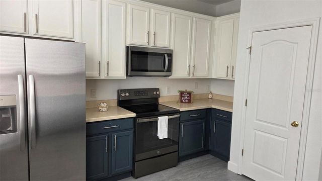 10258 LAKE DISTRICT LANE, Orlando, FL 32832