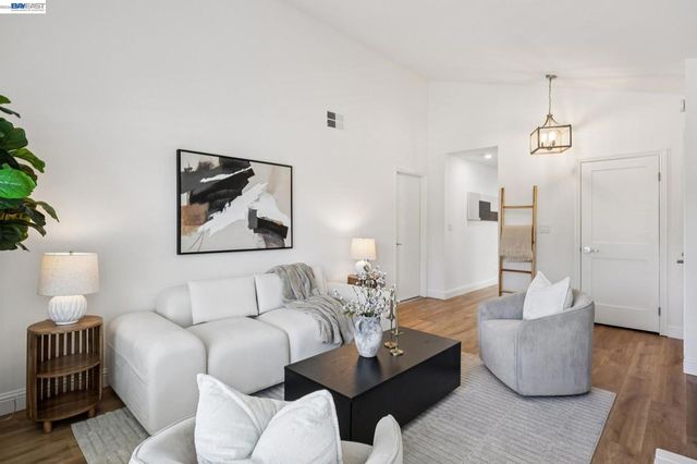 4443 Macbeth Cir, Fremont, CA 94555