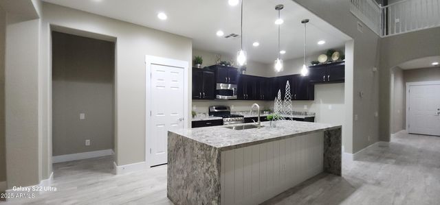 3167 E BATTALA Court, Gilbert, AZ 85297