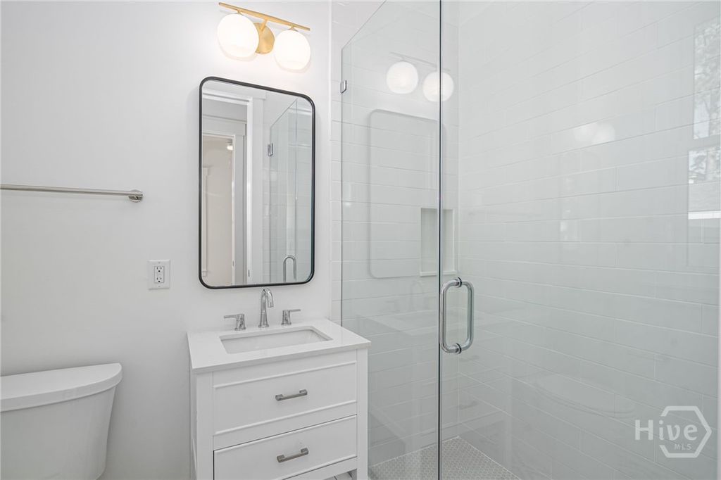 Image 14 of property listing at 312 W 38th Street, Savannah, GA 31401