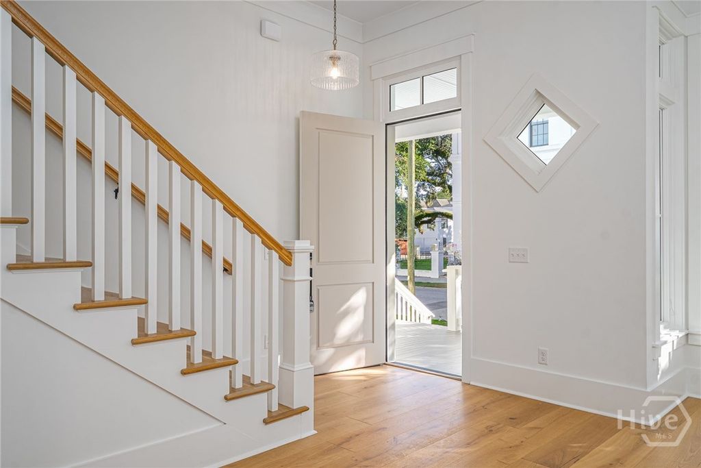 Image 15 of property listing at 312 W 38th Street, Savannah, GA 31401