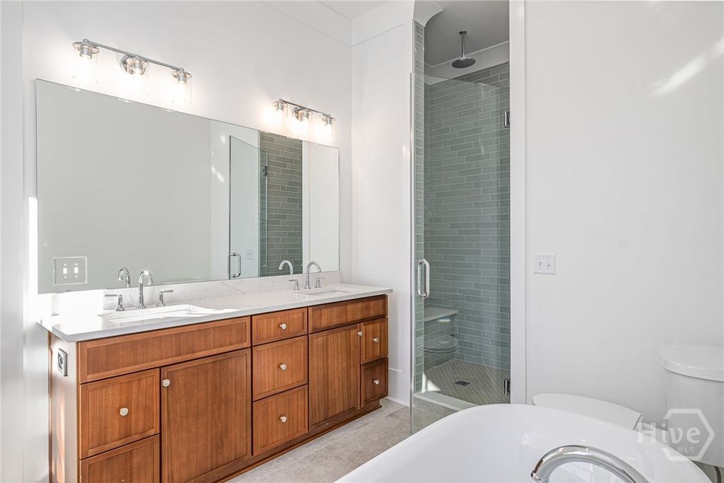 Image 18 of property listing at 312 W 38th Street, Savannah, GA 31401