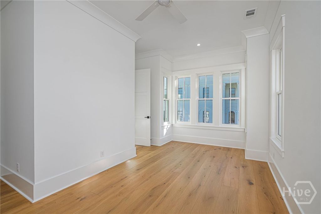 Image 22 of property listing at 312 W 38th Street, Savannah, GA 31401