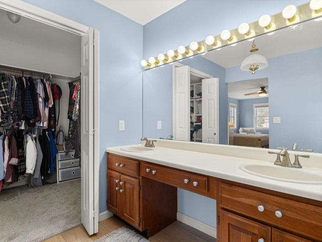 185 Summit Circle, Shelburne, VT 05482