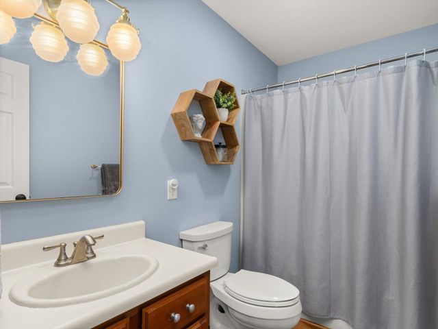 185 Summit Circle, Shelburne, VT 05482