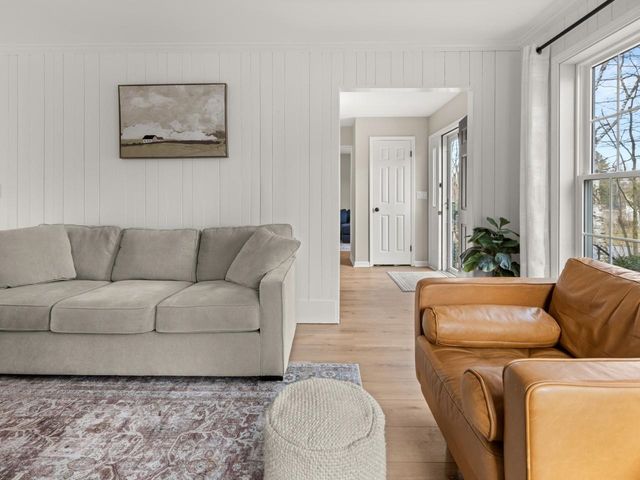 185 Summit Circle, Shelburne, VT 05482