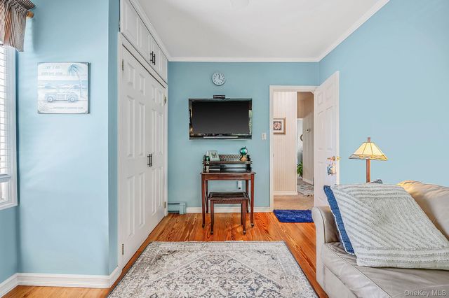 590 S 7th Street, Lindenhurst, NY 11757