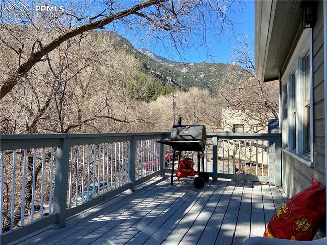 358 Ruxton Avenue, Manitou Springs, CO 80829