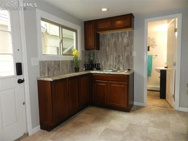 358 Ruxton Avenue, Manitou Springs, CO 80829