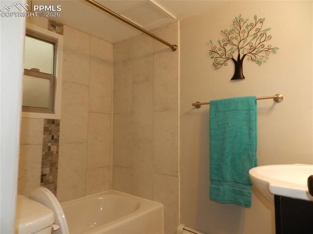 358 Ruxton Avenue, Manitou Springs, CO 80829