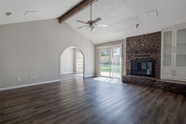 4801 Winesanker Way, Fort Worth, TX 76133