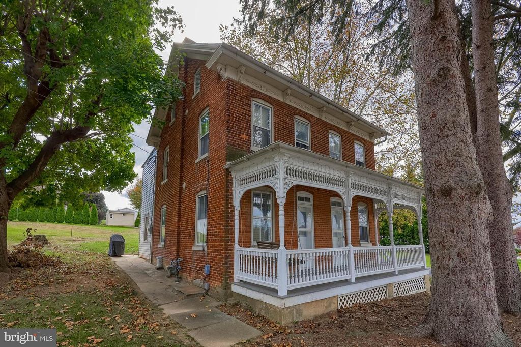 79 S FRANKLIN ST, Dallastown, PA 17313