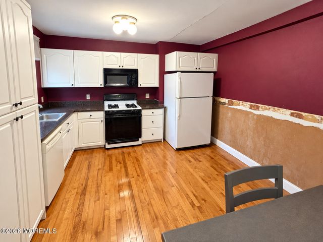 573 Shark Lane, Manahawkin, NJ 08050