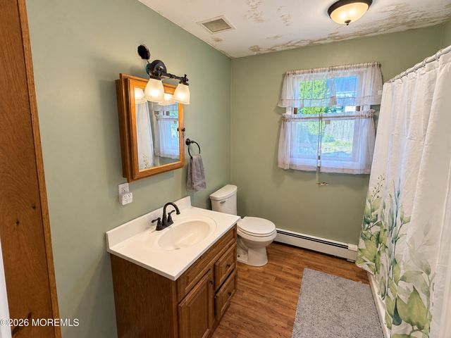 573 Shark Lane, Manahawkin, NJ 08050