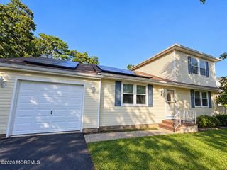 573 Shark Lane, Manahawkin, NJ 08050