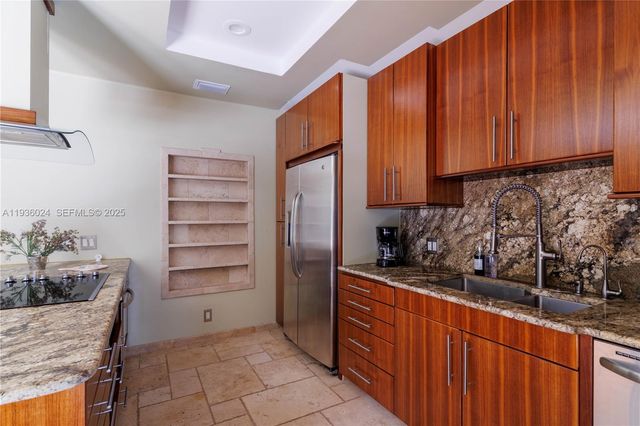 250 NE 48th St, Miami, FL 33137