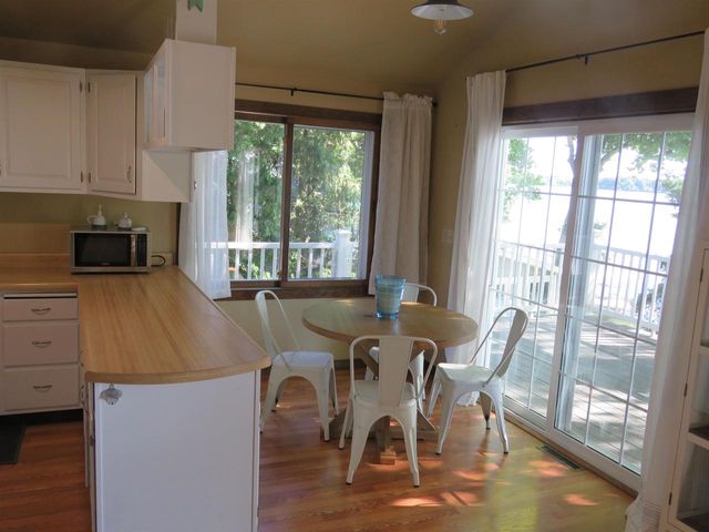 N10524 Howard Avenue, Fox Lake, WI 53933