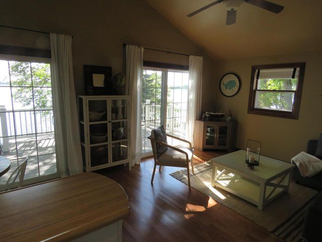 N10524 Howard Avenue, Fox Lake, WI 53933