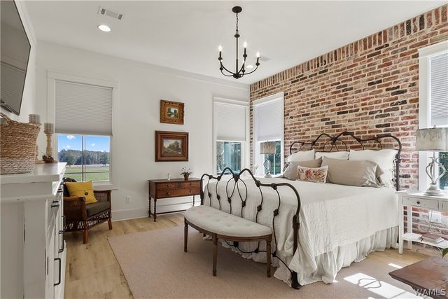 1952 County Road 52, Moundville, AL 35474