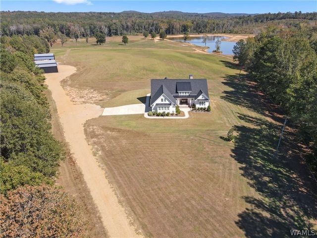 1952 County Road 52, Moundville, AL 35474