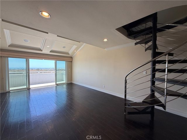 18 Odyssey Court 116, Newport Beach, CA 92663