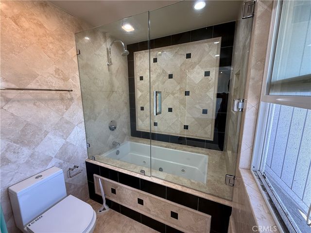 18 Odyssey Court 116, Newport Beach, CA 92663