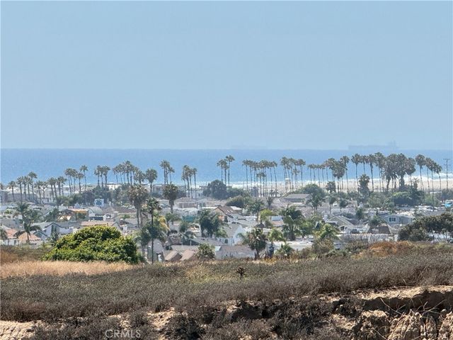 18 Odyssey Court 116, Newport Beach, CA 92663