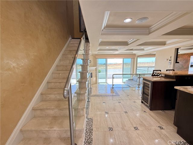 18 Odyssey Court 116, Newport Beach, CA 92663