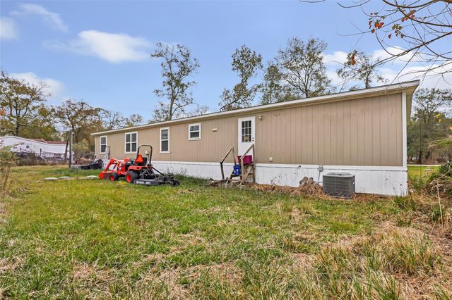 58 County Road 4006, Dayton, TX 77535