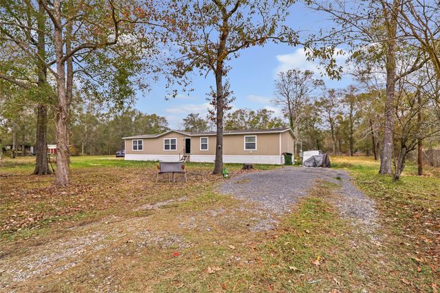 58 County Road 4006, Dayton, TX 77535