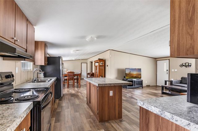 58 County Road 4006, Dayton, TX 77535