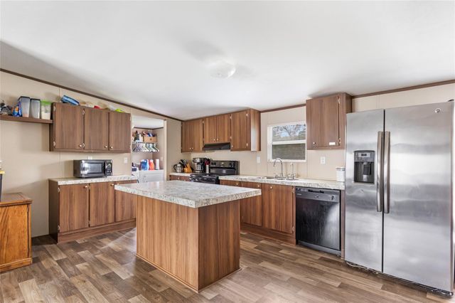 58 County Road 4006, Dayton, TX 77535