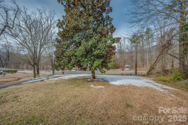1685 Lynn Road, Columbus, NC 28722
