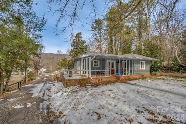 1685 Lynn Road, Columbus, NC 28722