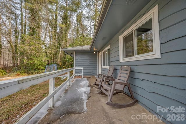 1685 Lynn Road, Columbus, NC 28722