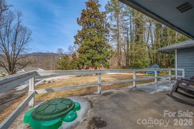 1685 Lynn Road, Columbus, NC 28722