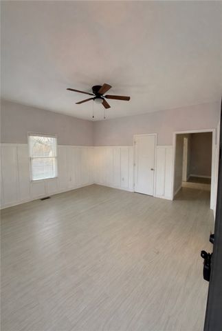 18 Clemson Street, Liberty, SC 29657