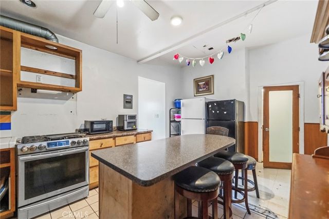 1545 Cambria, Los Angeles, CA 90017