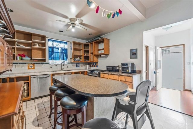 1545 Cambria, Los Angeles, CA 90017