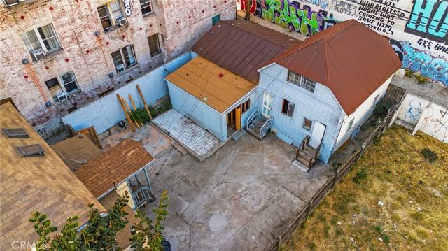 1545 Cambria, Los Angeles, CA 90017