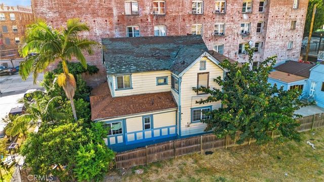 1545 Cambria, Los Angeles, CA 90017