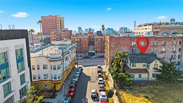 1545 Cambria, Los Angeles, CA 90017