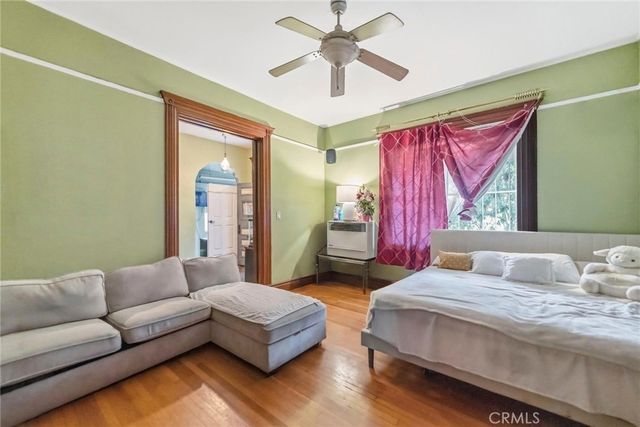 1545 Cambria, Los Angeles, CA 90017