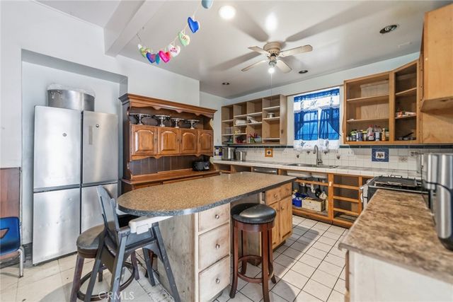 1545 Cambria, Los Angeles, CA 90017