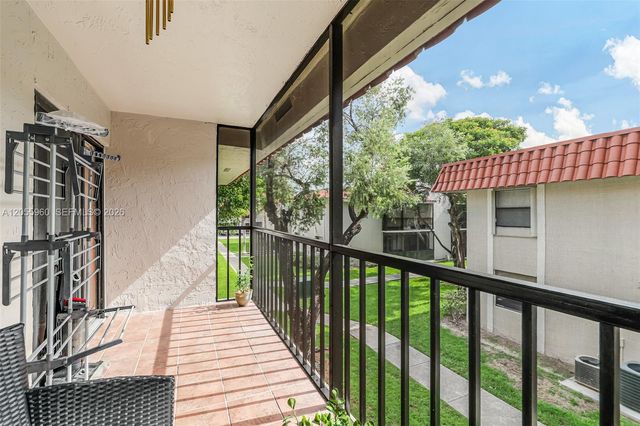 9732 Hammocks Blvd 203-17, Miami, FL 33196