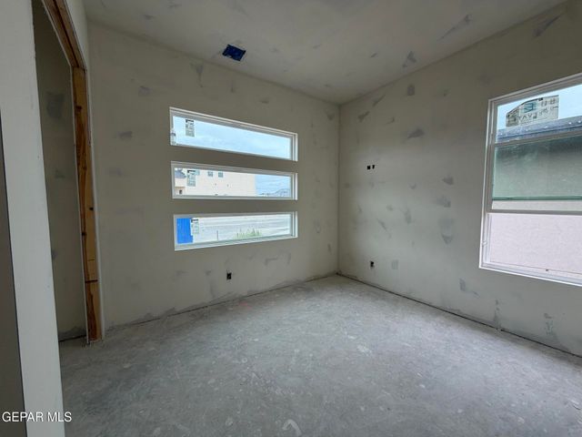 13917 Summer View Avenue, El Paso, TX 79928